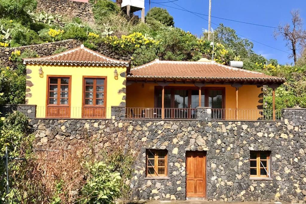 Вилла Rustic House La Montana Брения-Баха Экстерьер фото