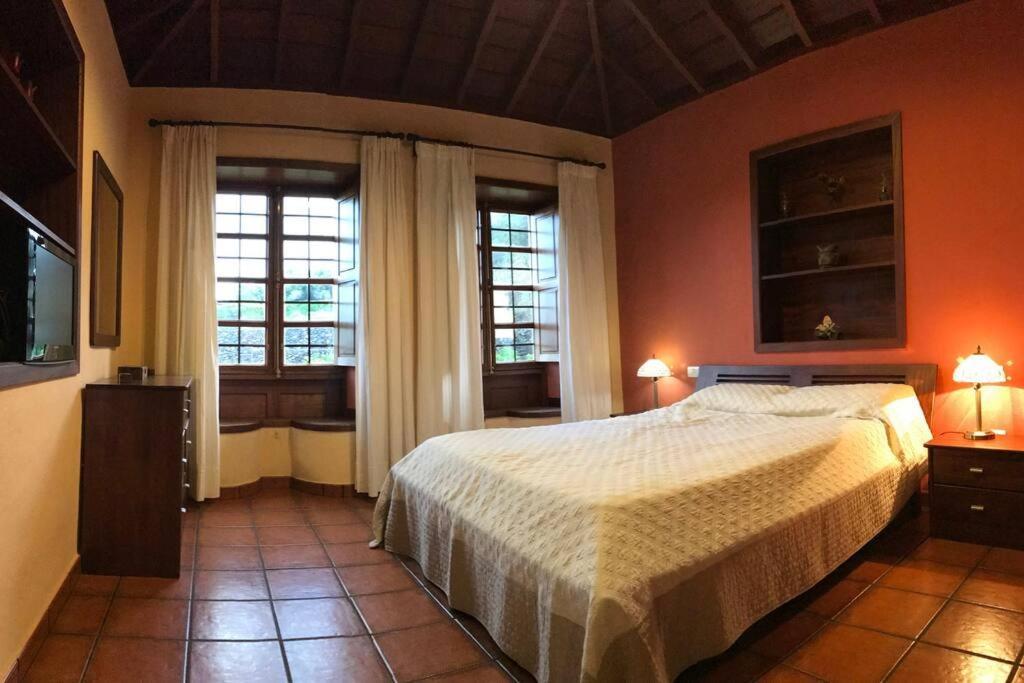 Вилла Rustic House La Montana Брения-Баха Экстерьер фото